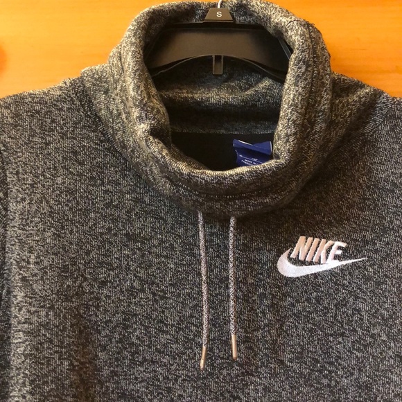 Nike cowl neck sweatshirt - Picture 5 of 6